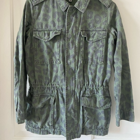 Urban Outfitters Military Green Jacket with Cheetah Print Size XS Utility - Picture 2 of 4